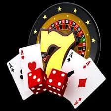 Người chơi tận hưởng live casino và slot trên zx88
